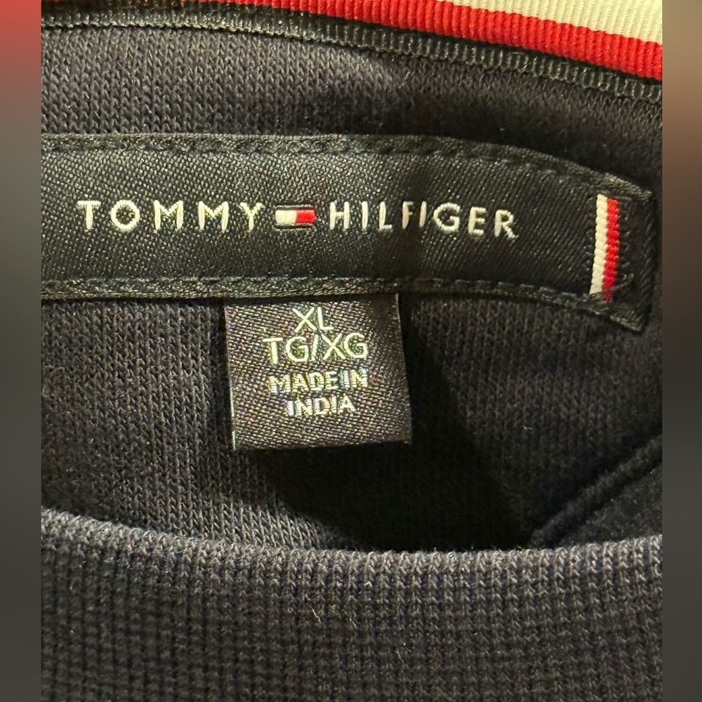 Tommy Hilfiger Sweater - Picture 2 of 5